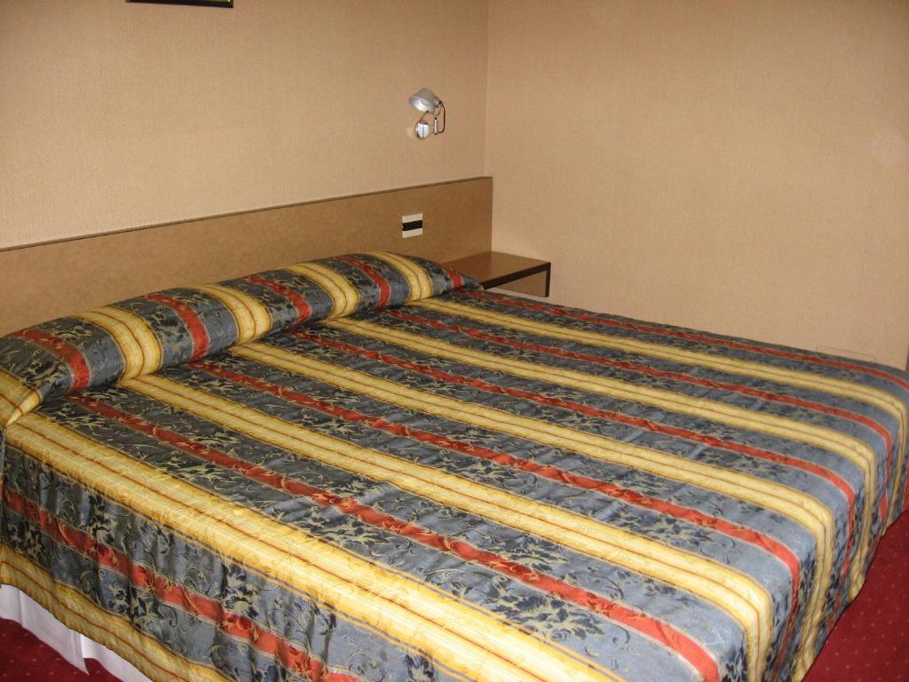 Hotel Plaza San Martino Siccomario Cameră foto